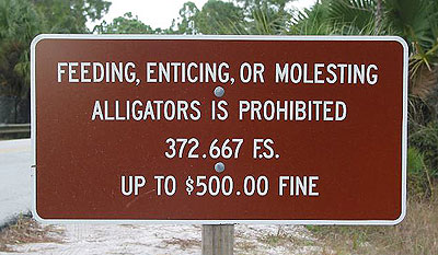 molestingAlligatorsSign.jpg